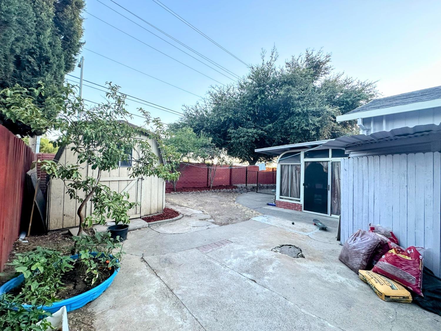 8220 Cottonfield Way