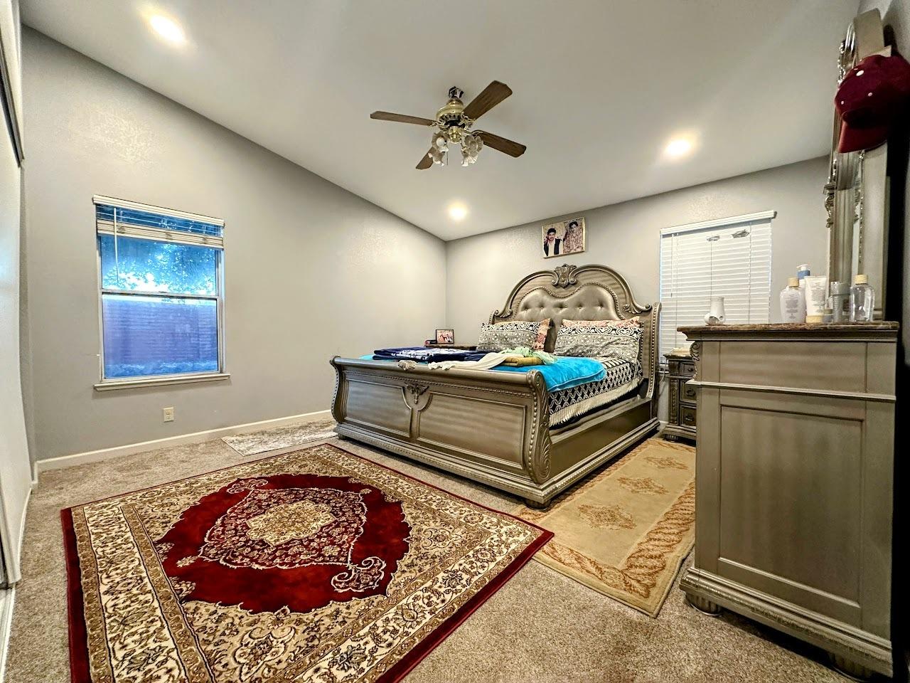 8220 Cottonfield Way