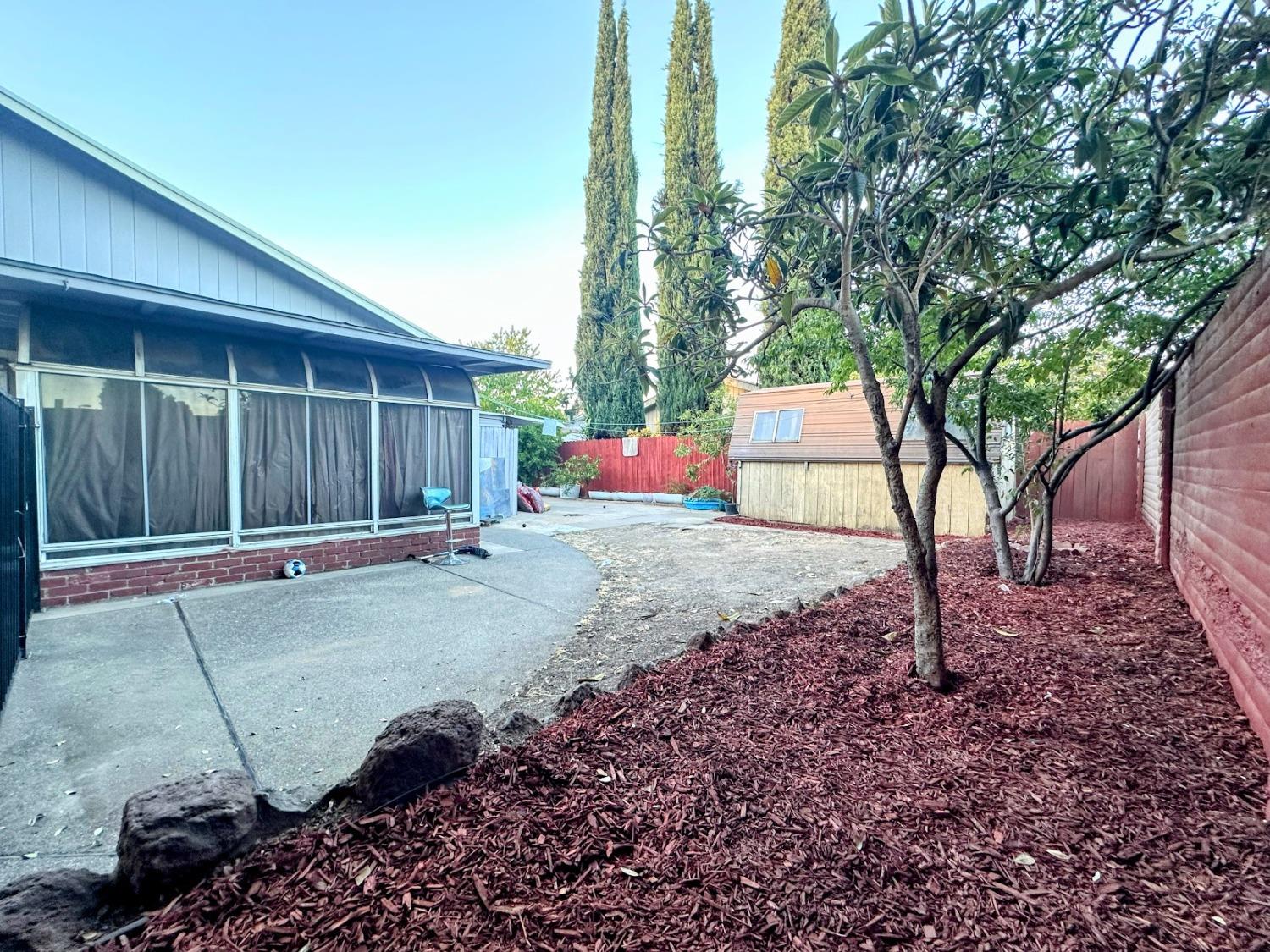 8220 Cottonfield Way