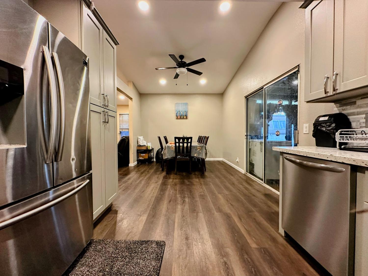 8220 Cottonfield Way