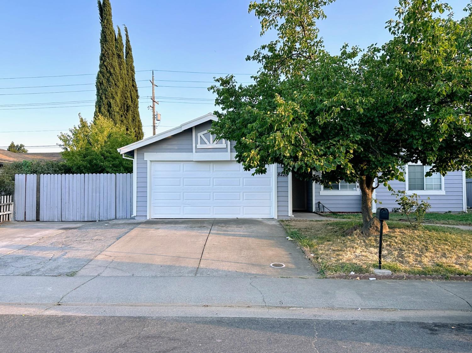 8220 Cottonfield Way