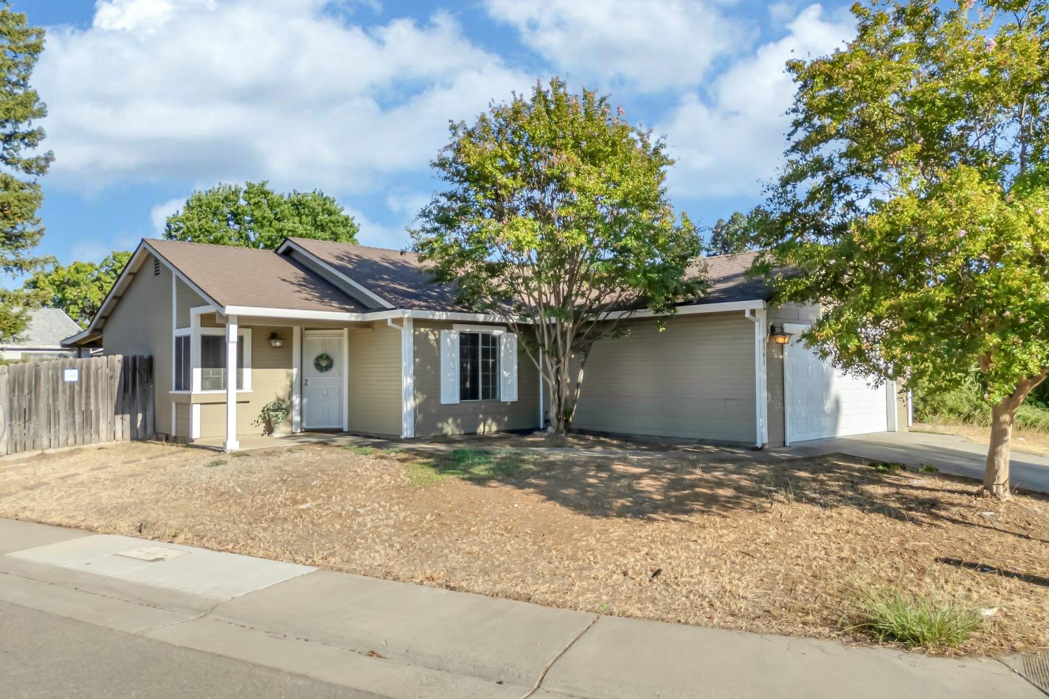 8161 DUNES Court