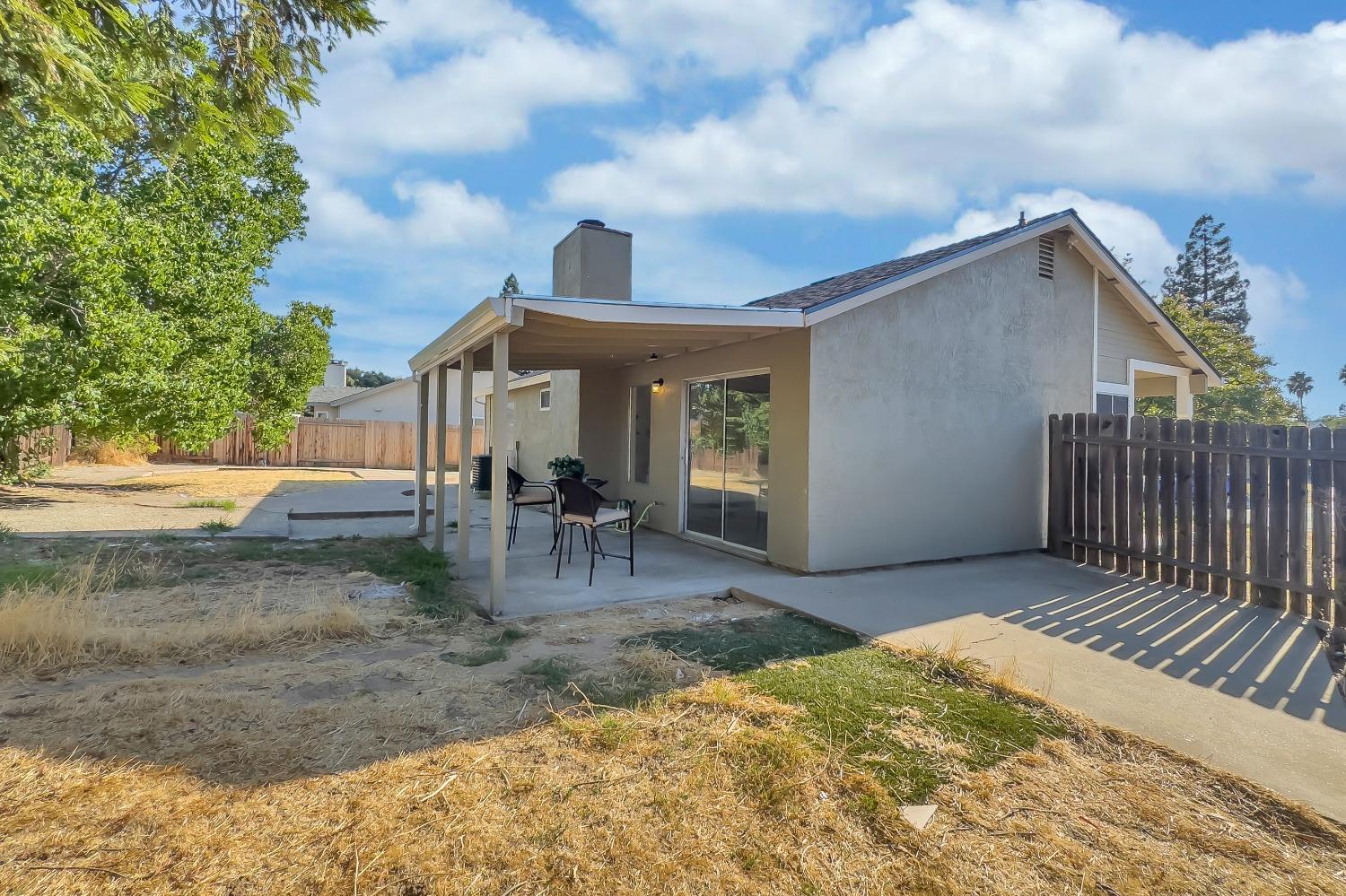 8161 DUNES Court