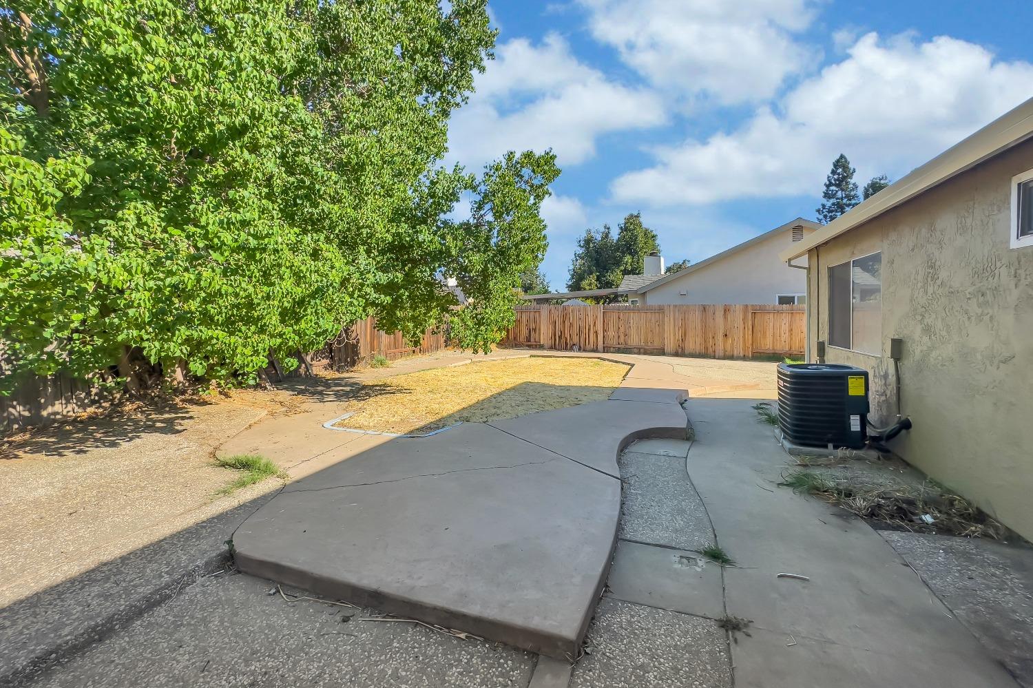 8161 DUNES Court