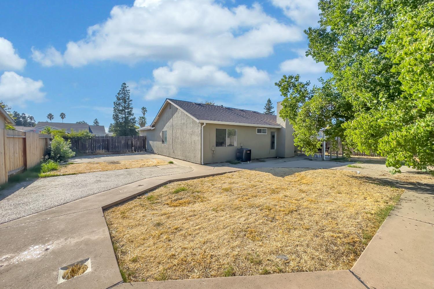 8161 DUNES Court
