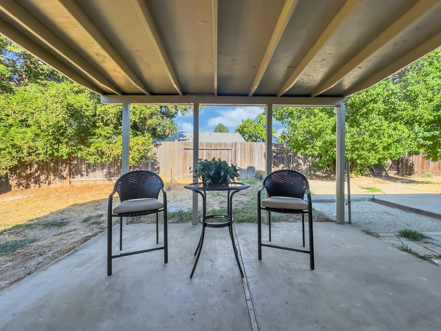 8161 DUNES Court