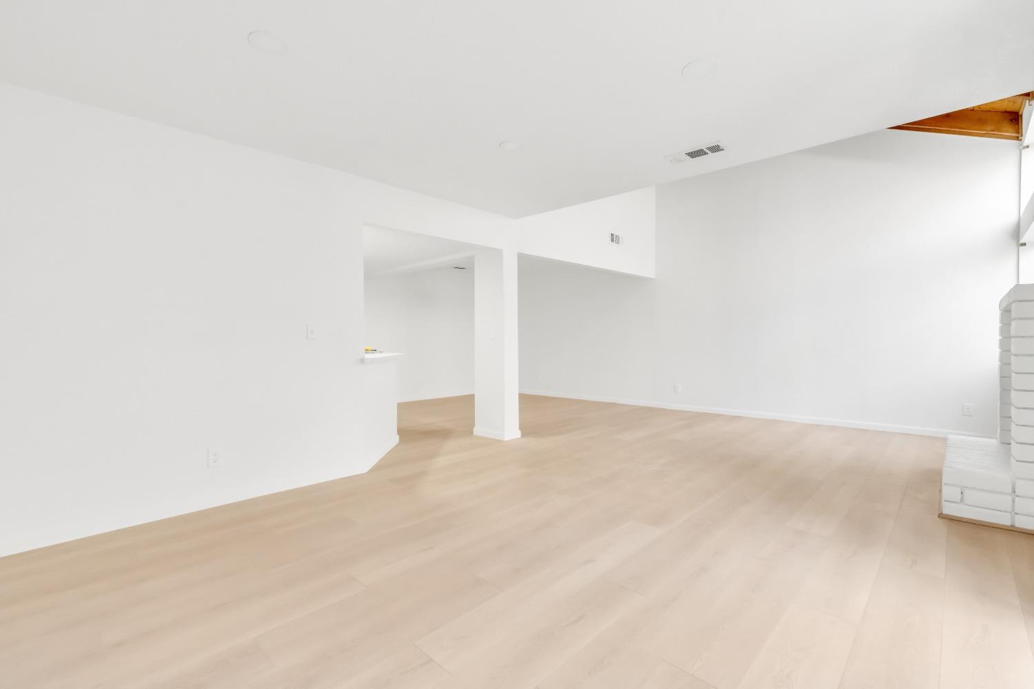 1111 Cedar Creek Drive 25