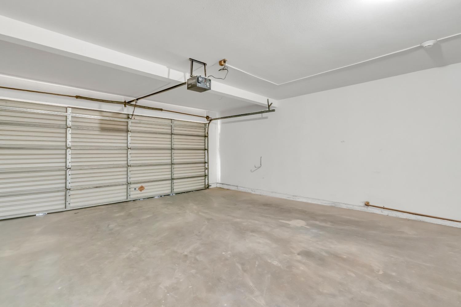 1111 Cedar Creek Drive 25