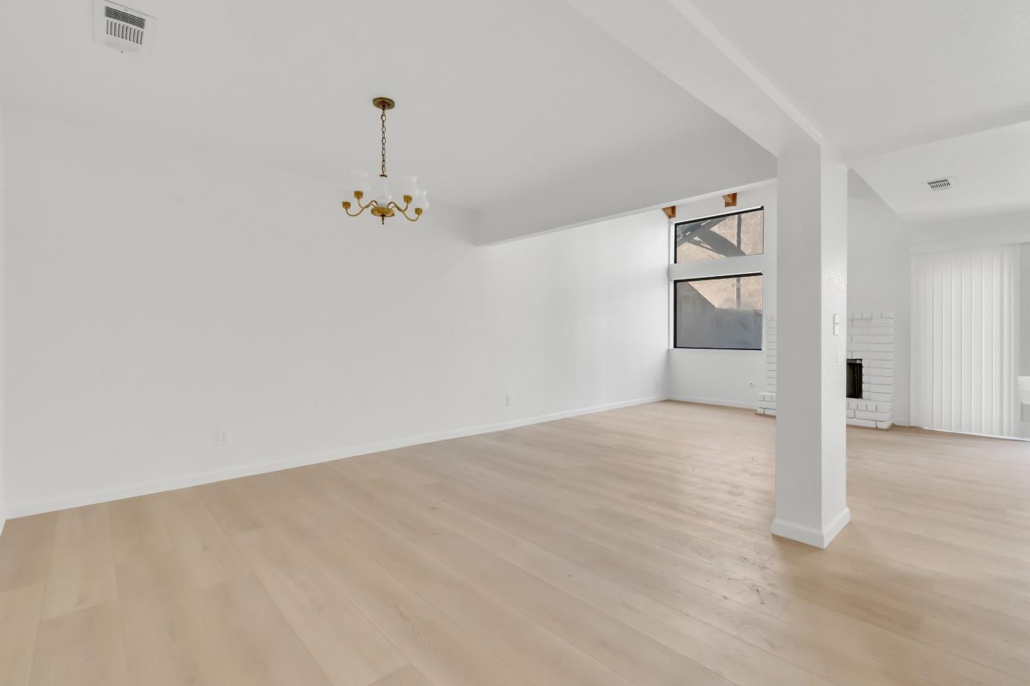 1111 Cedar Creek Drive 25