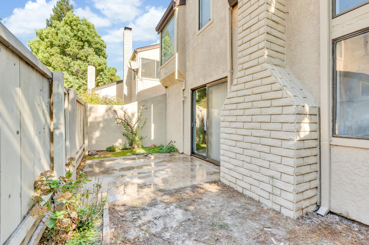 1111 Cedar Creek Drive 25