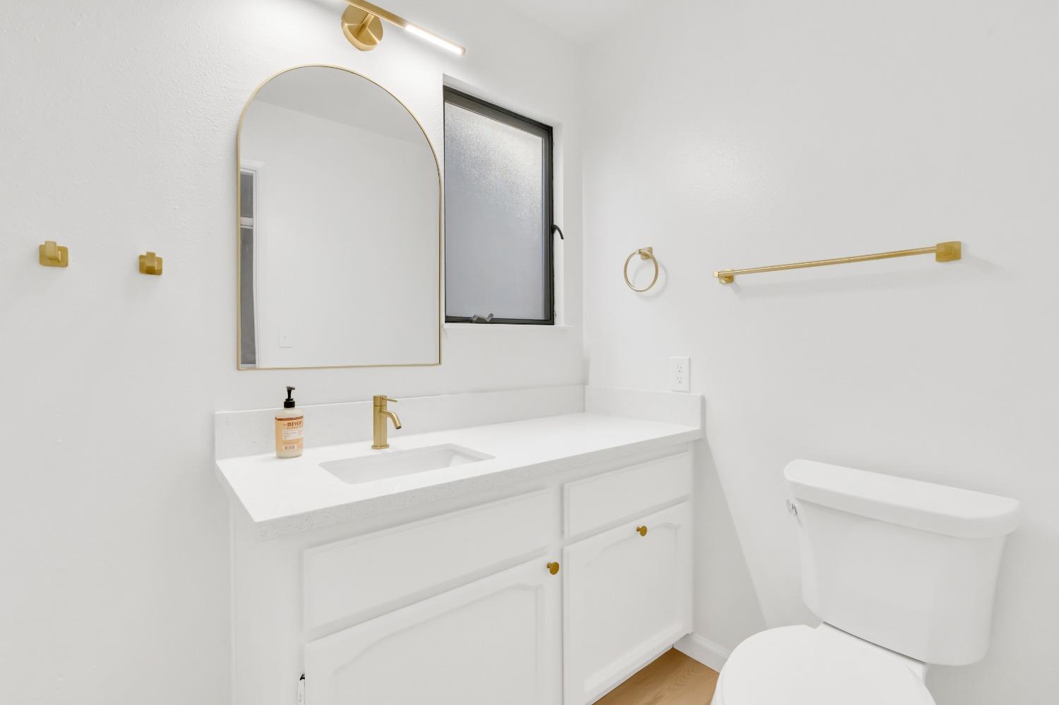 1111 Cedar Creek Drive 25