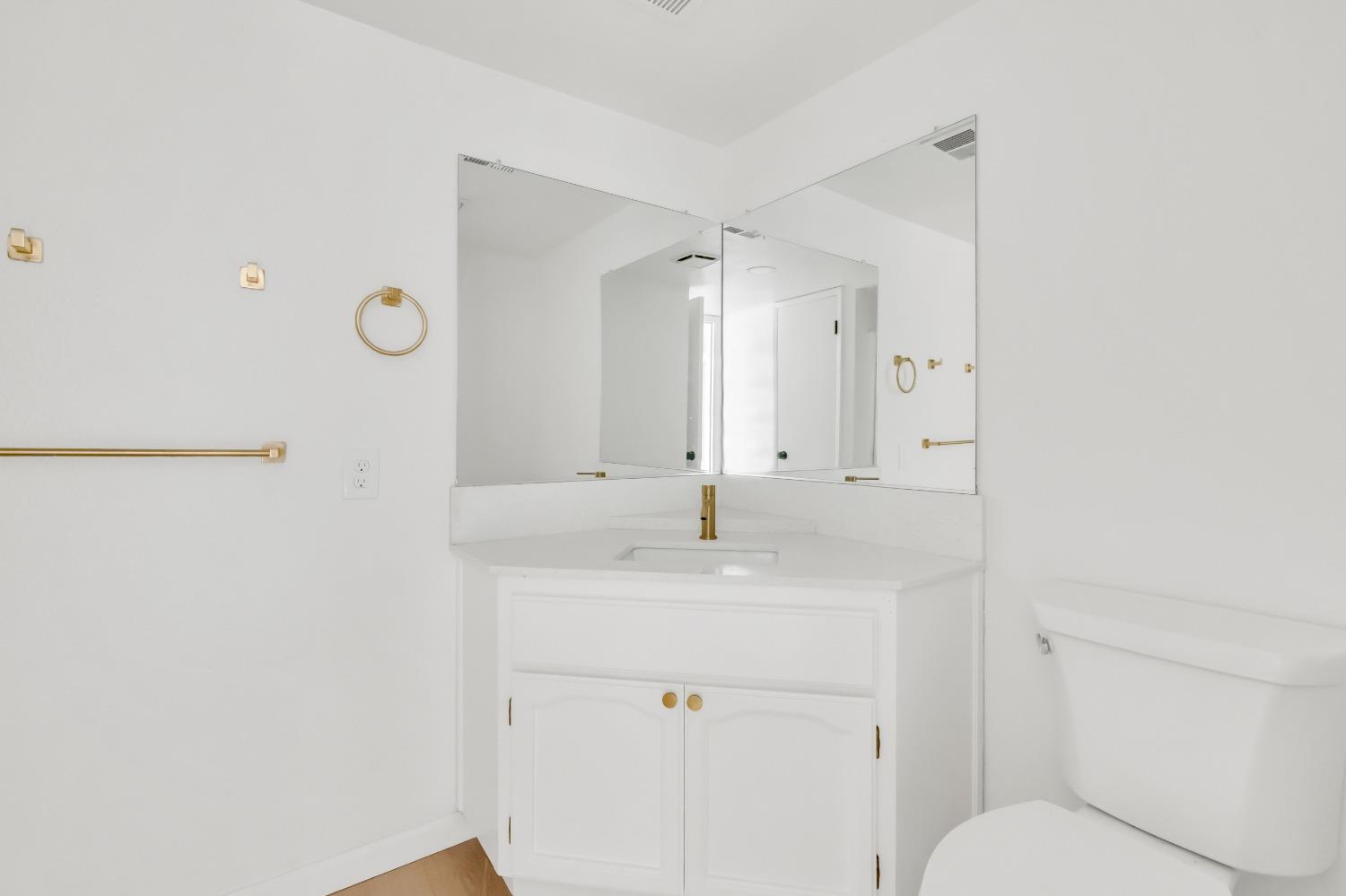 1111 Cedar Creek Drive 25