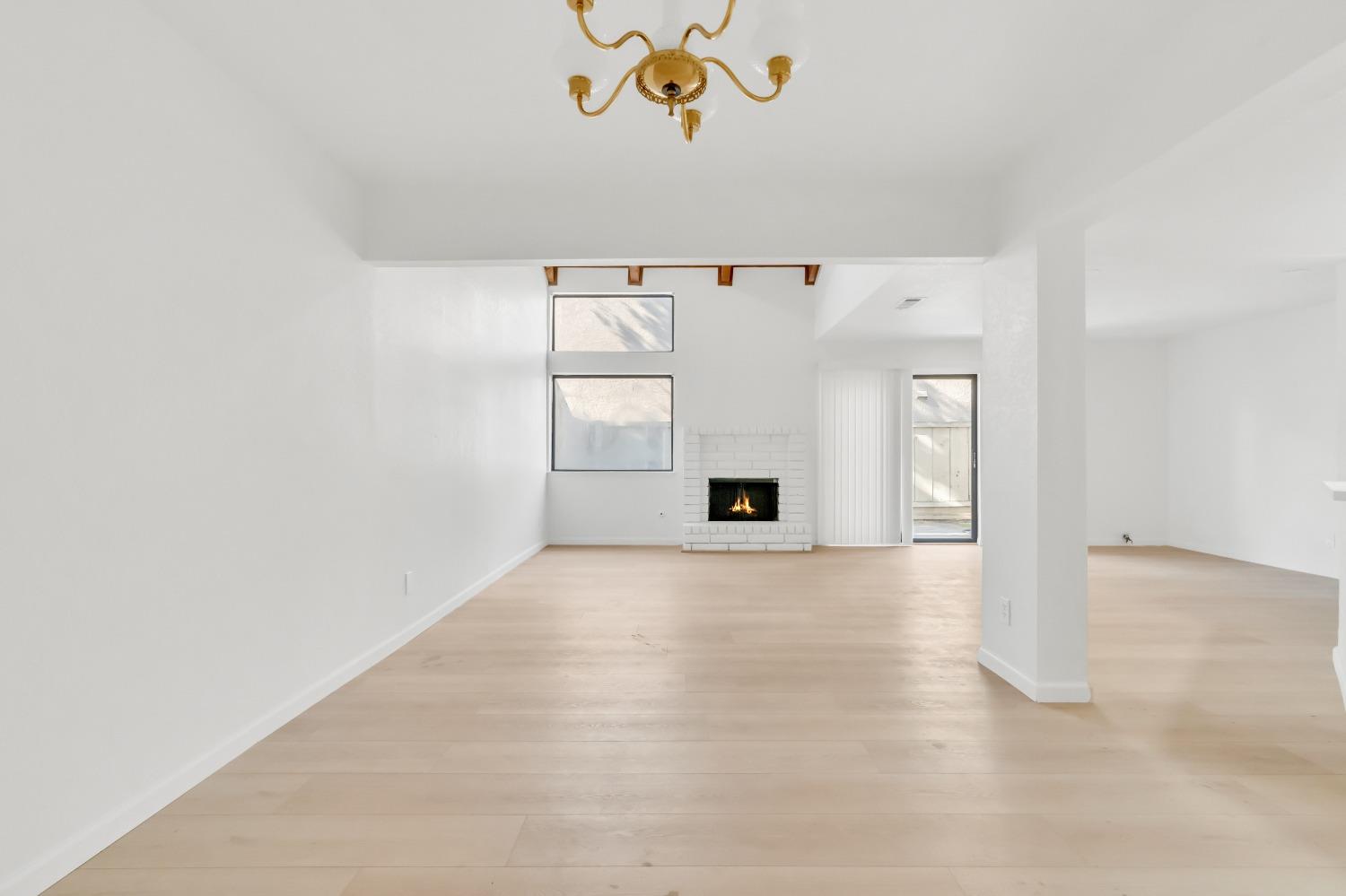 1111 Cedar Creek Drive 25