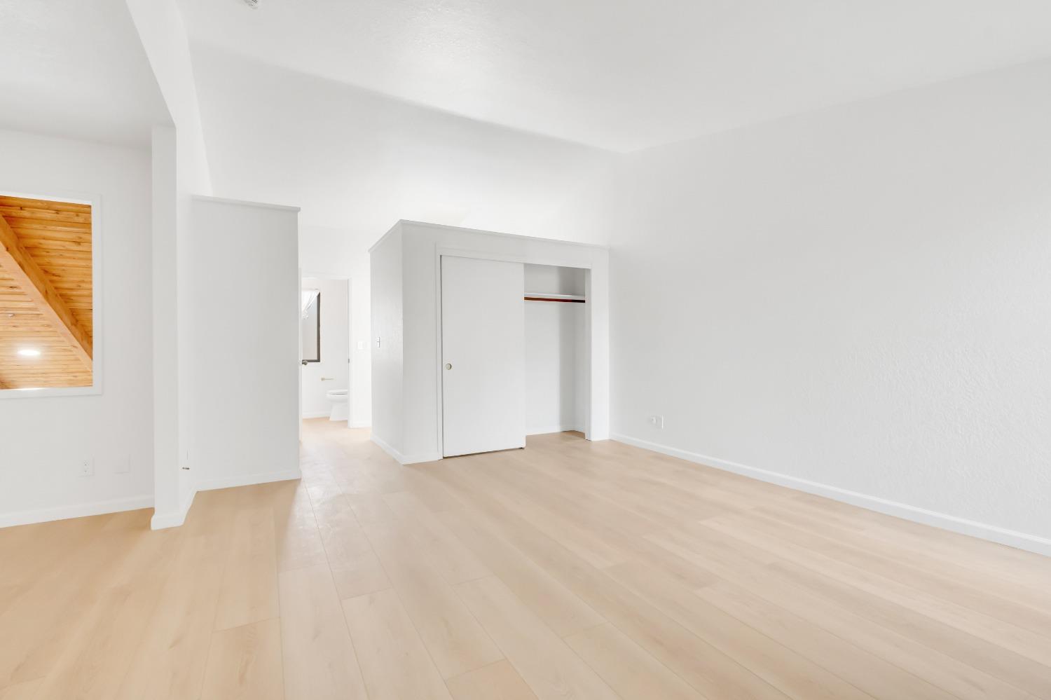 1111 Cedar Creek Drive 25