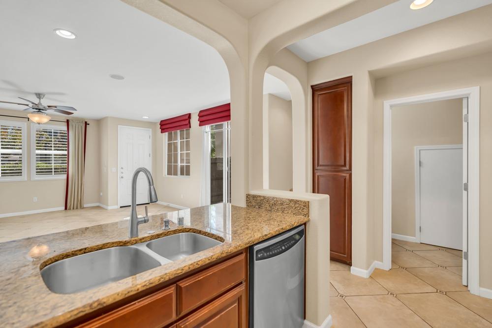 3919 Streamline Street