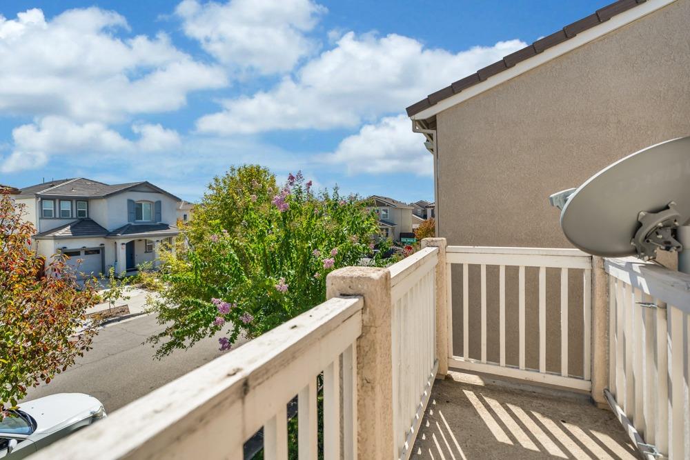 3919 Streamline Street