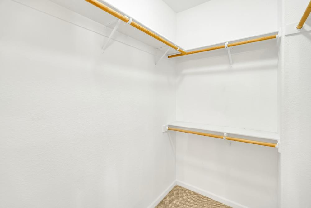 3919 Streamline Street