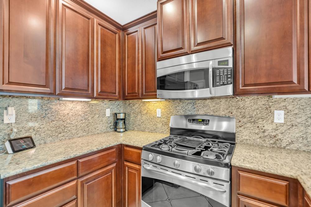 3919 Streamline Street