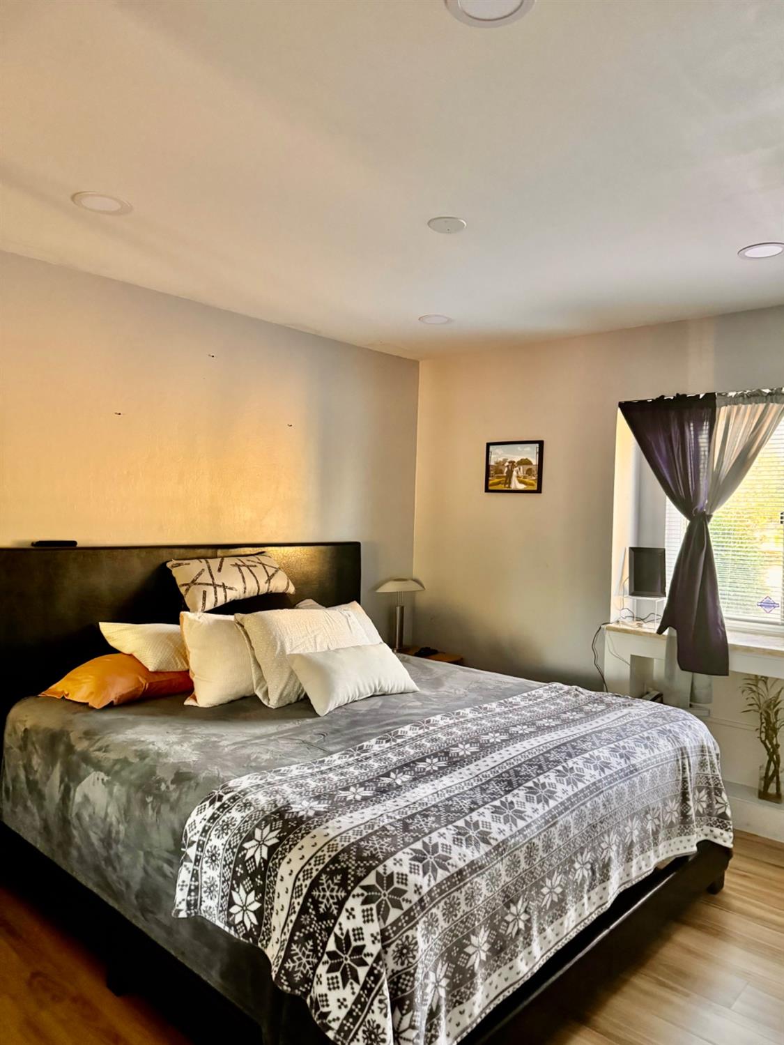 5960 Valley Hi Drive