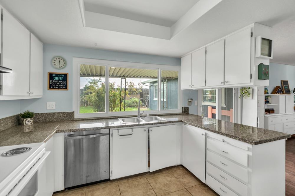 3605 Sunrise Pines Drive