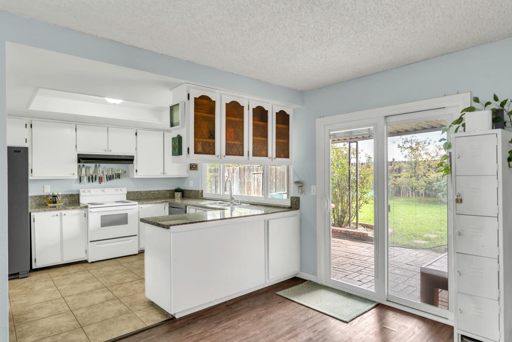 3605 Sunrise Pines Drive