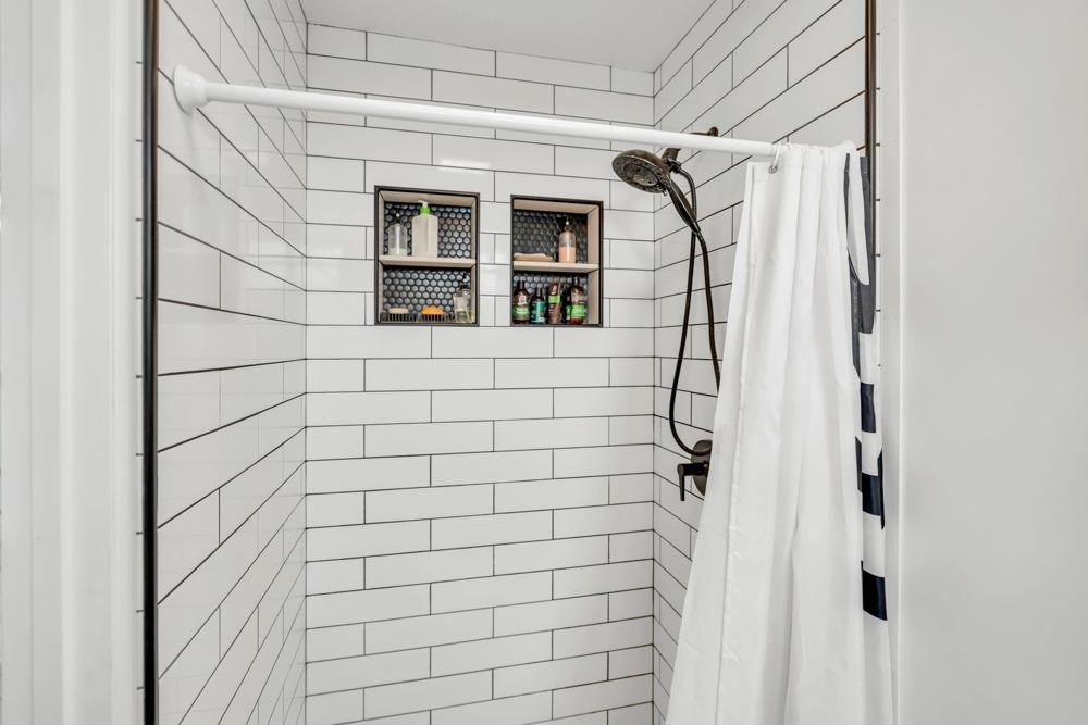 3605 Sunrise Pines Drive