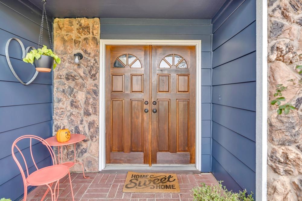 3605 Sunrise Pines Drive