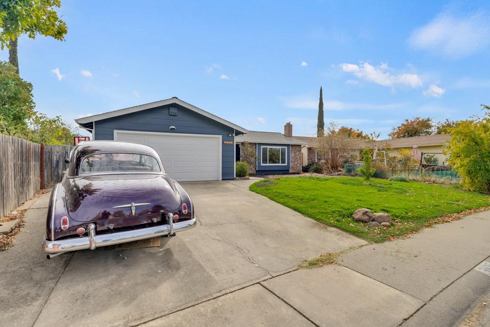 3605 Sunrise Pines Drive