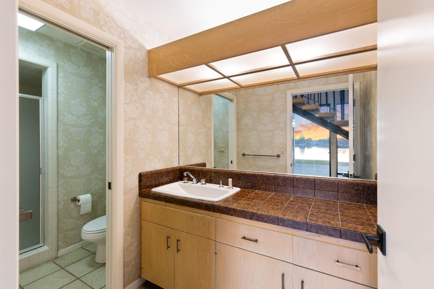 6440 Havenside Drive