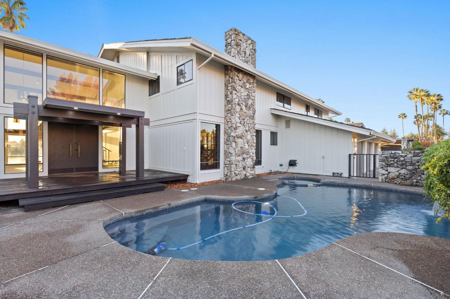 6440 Havenside Drive