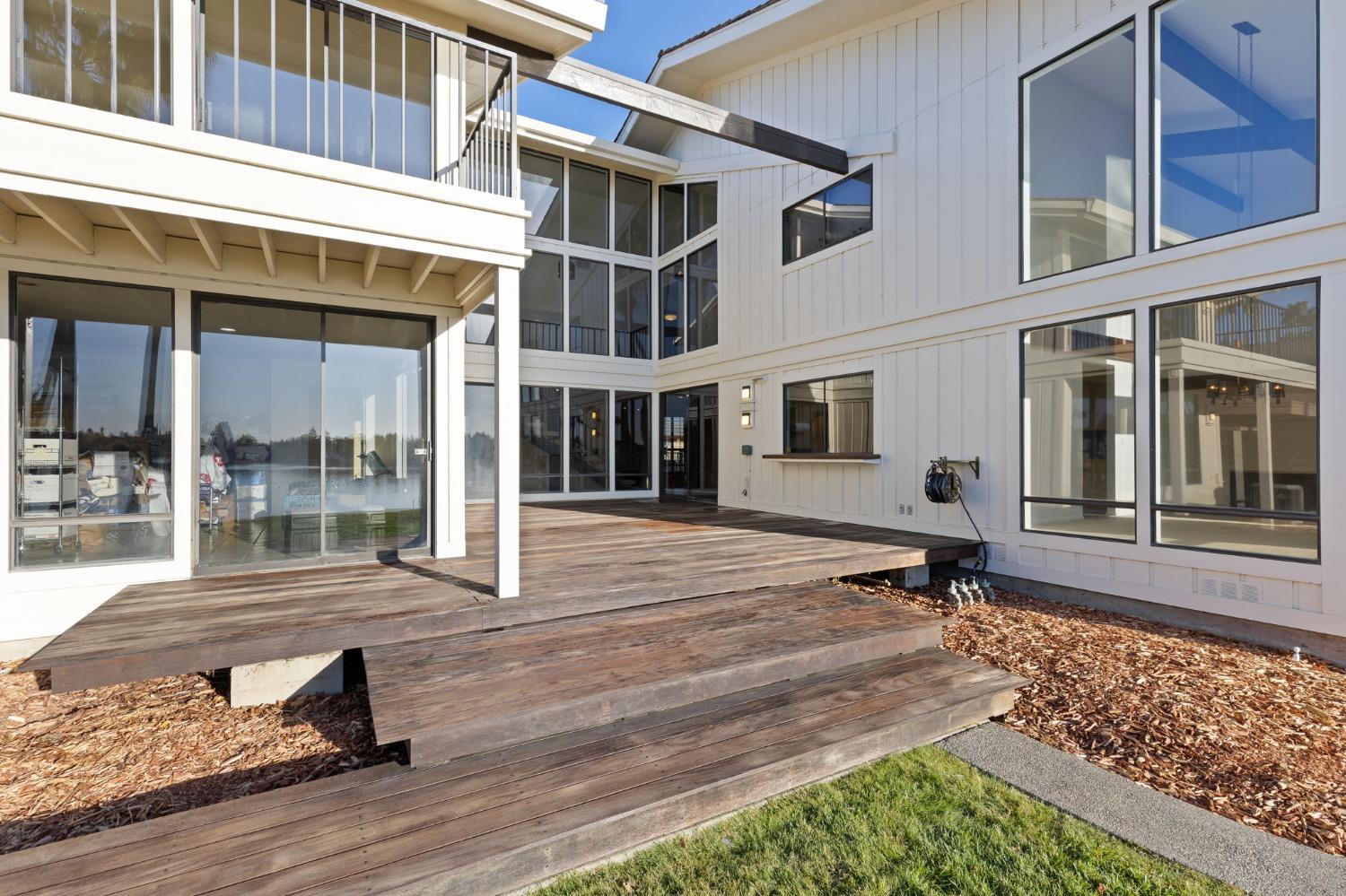 6440 Havenside Drive