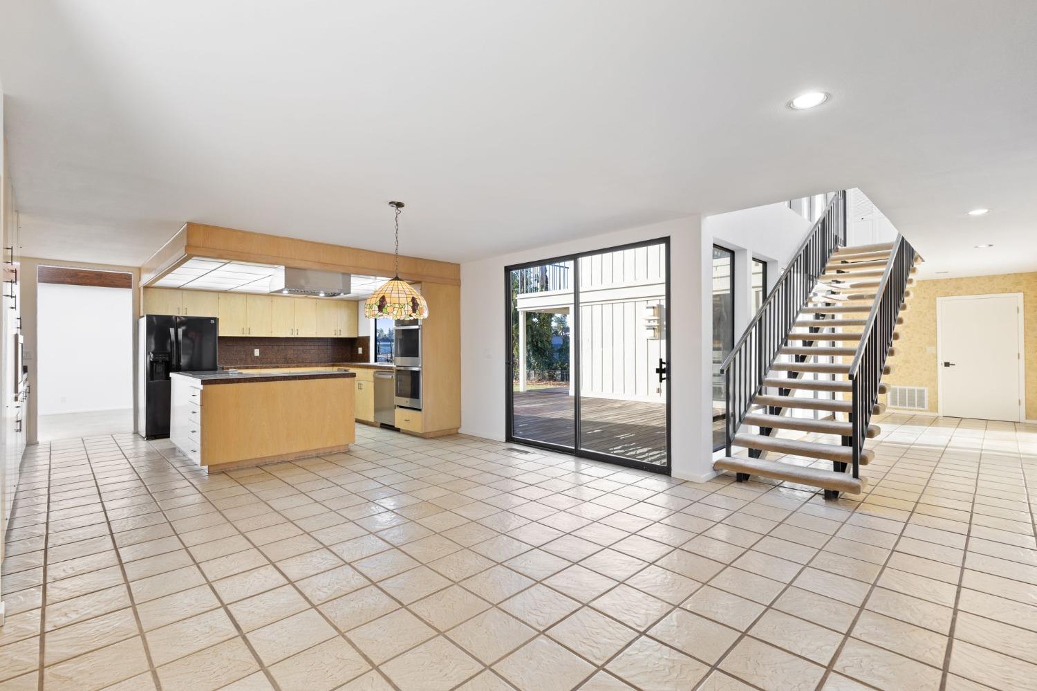 6440 Havenside Drive