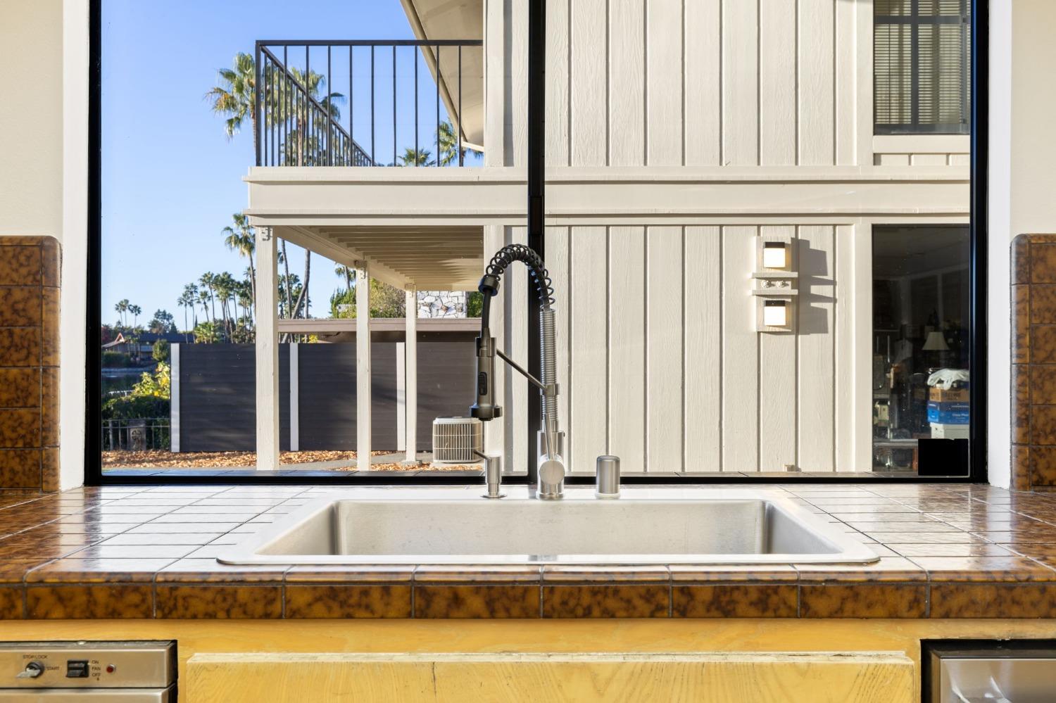 6440 Havenside Drive