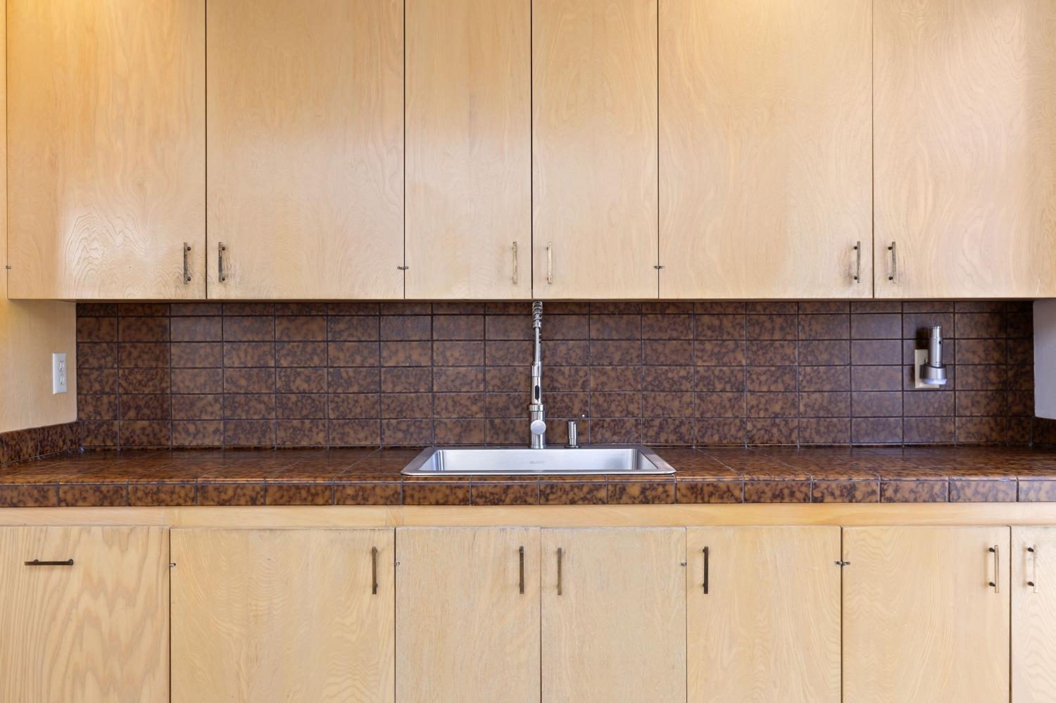 6440 Havenside Drive