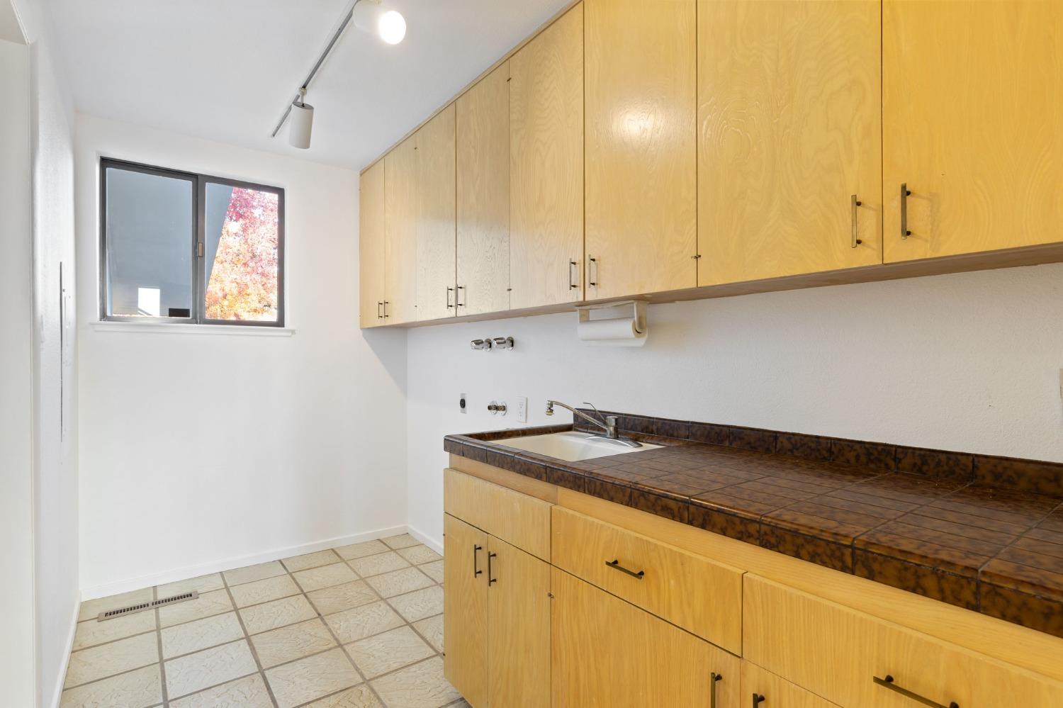 6440 Havenside Drive