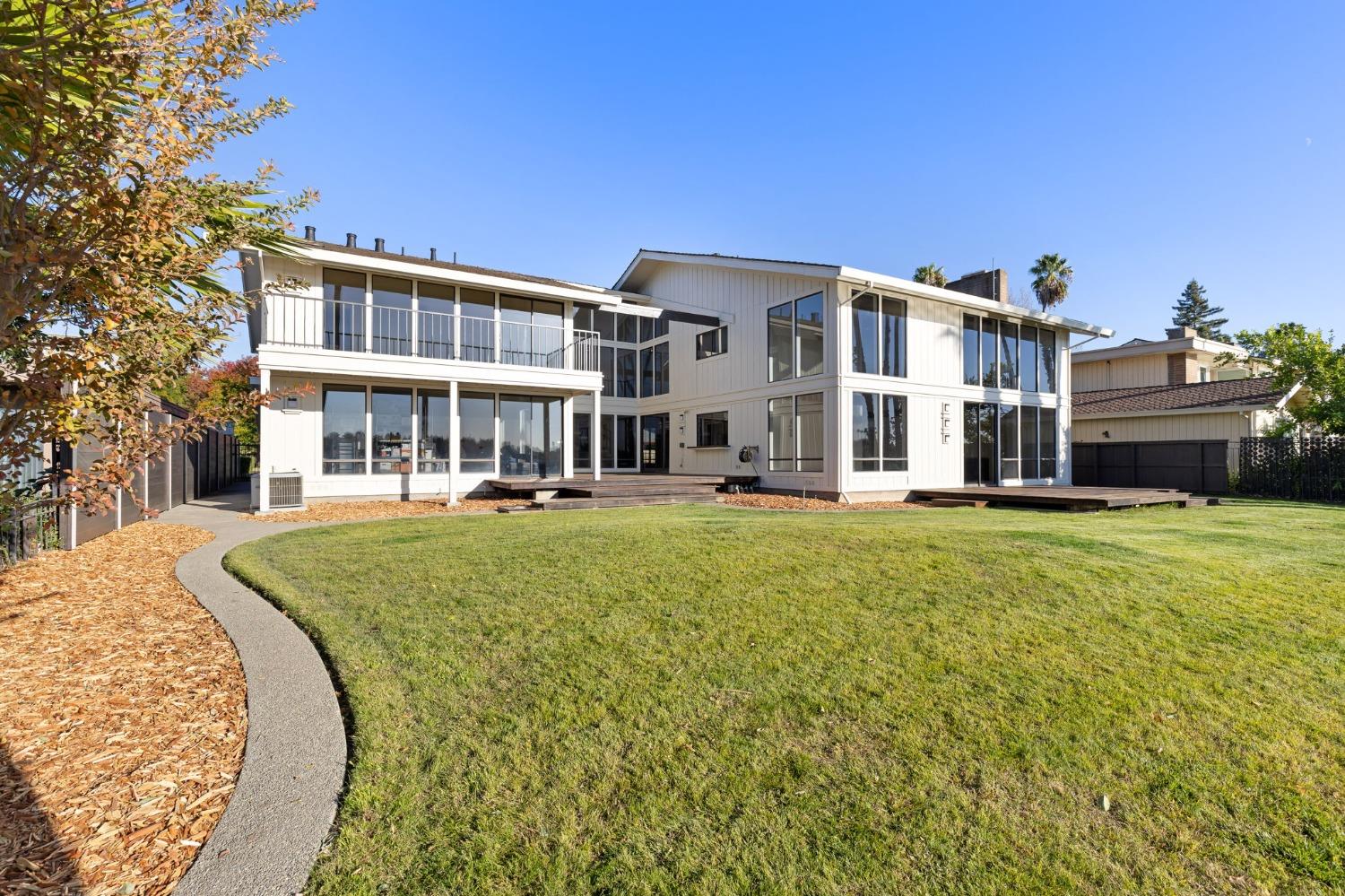 6440 Havenside Drive