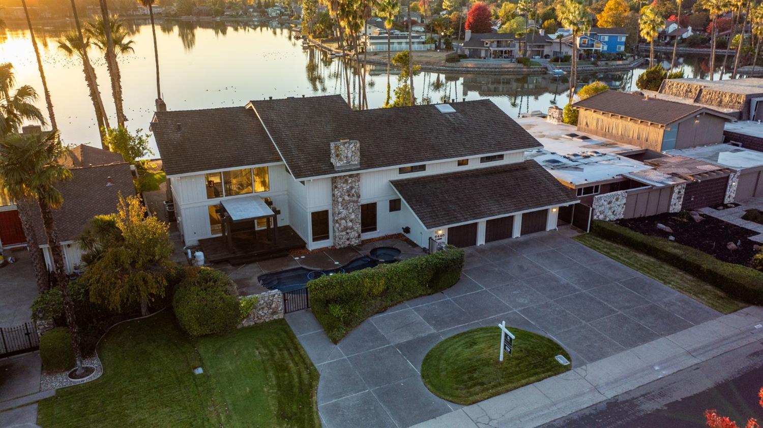 6440 Havenside Drive