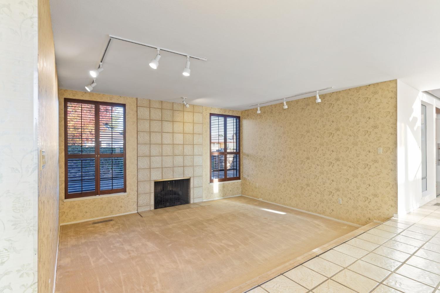 6440 Havenside Drive