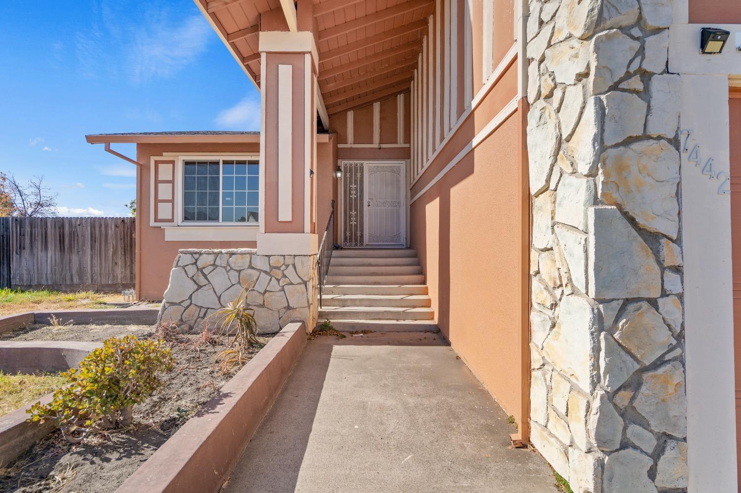 7442 Prosperity Court