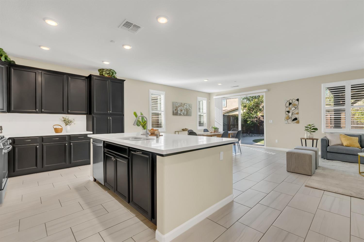 10092 Robert Watkins Way