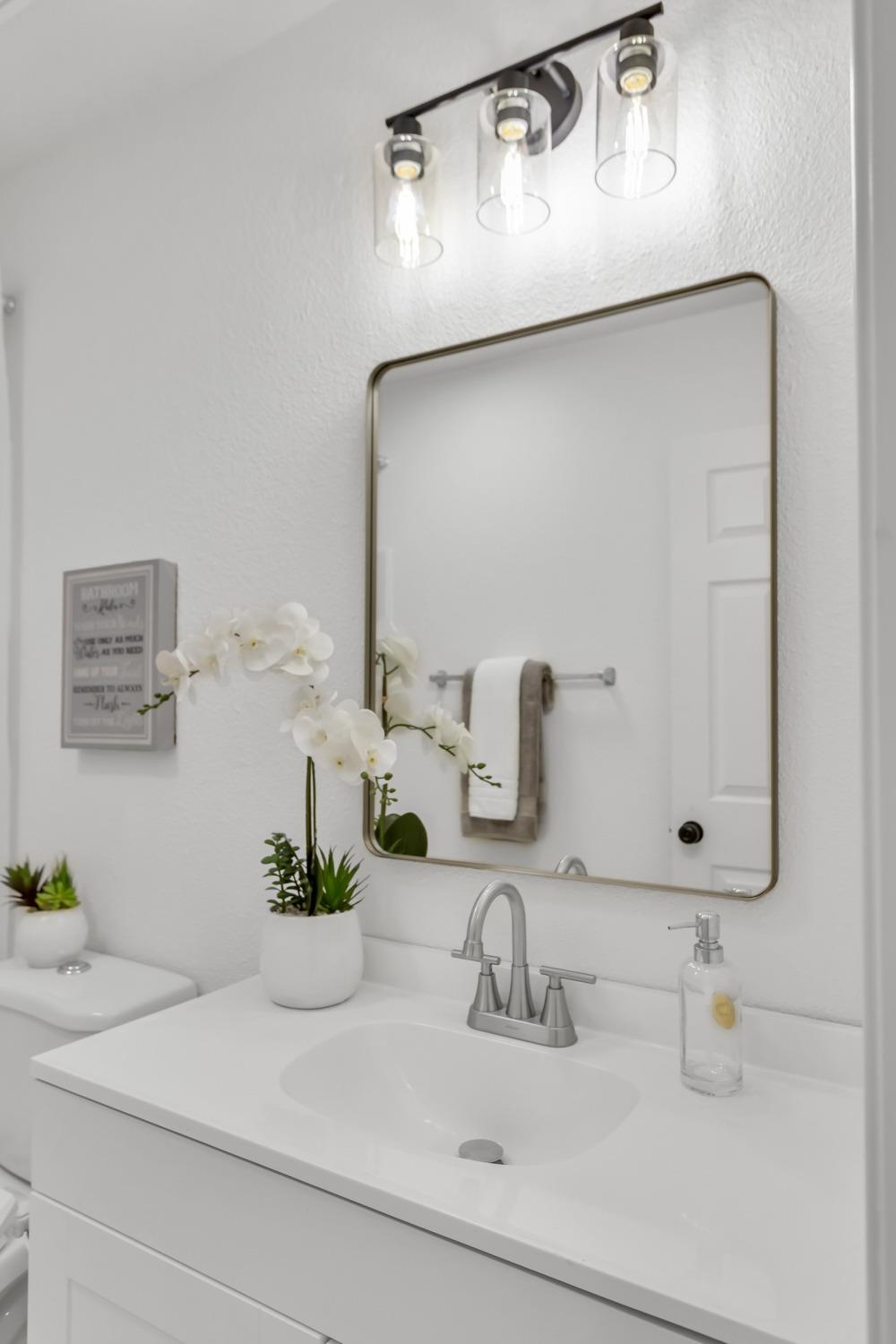 9128 BRISTOL PLAZA Way