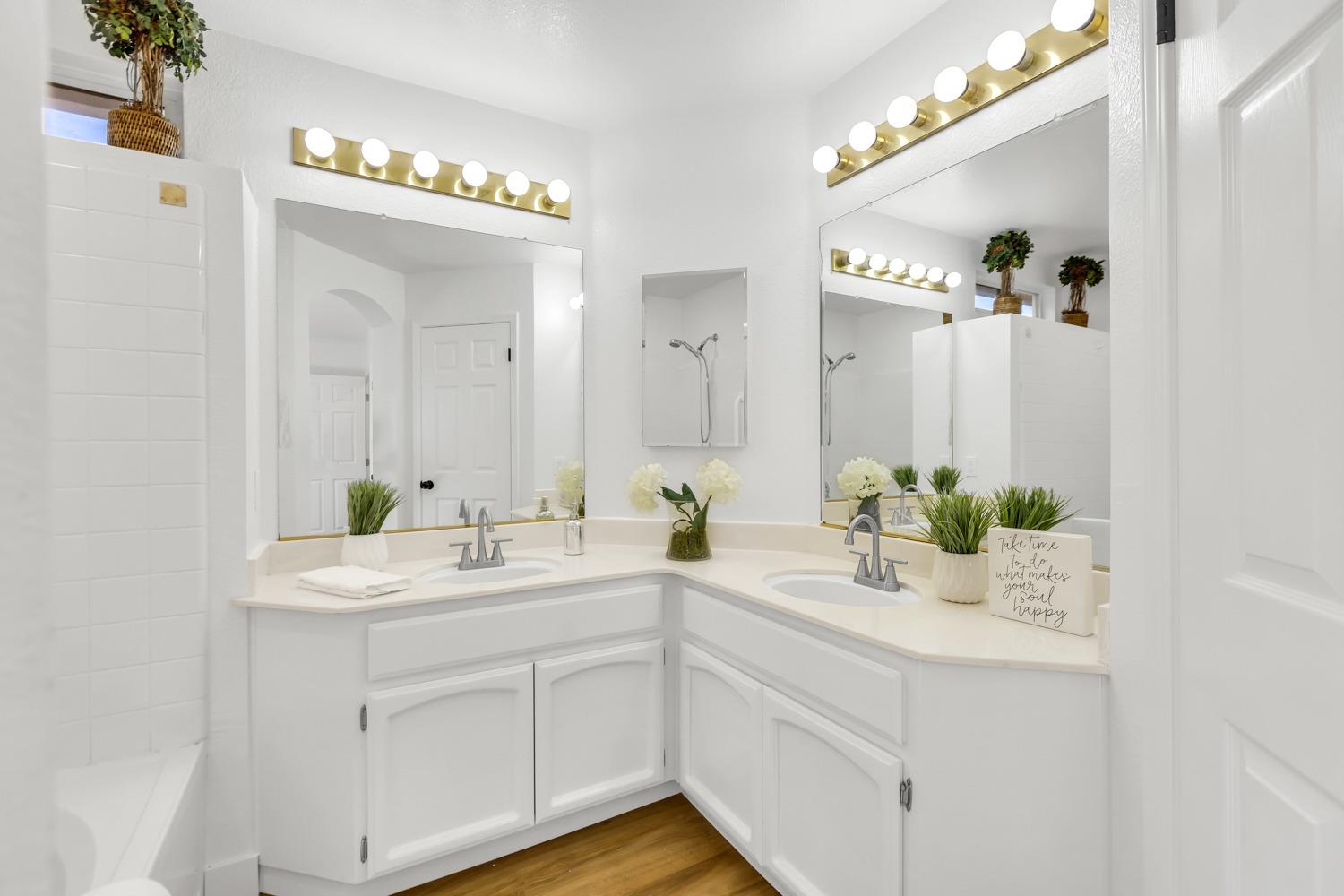 9128 BRISTOL PLAZA Way