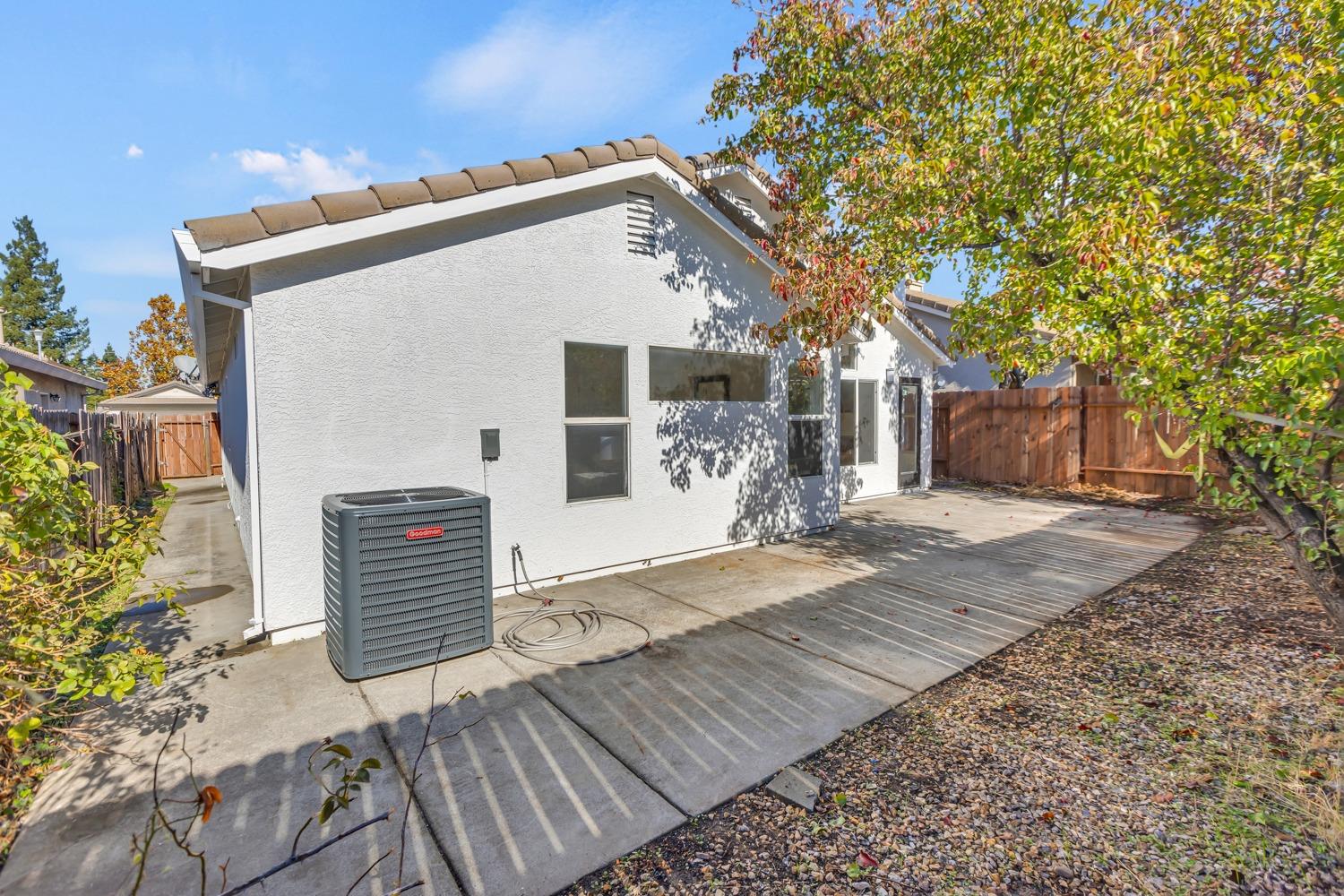 9128 BRISTOL PLAZA Way