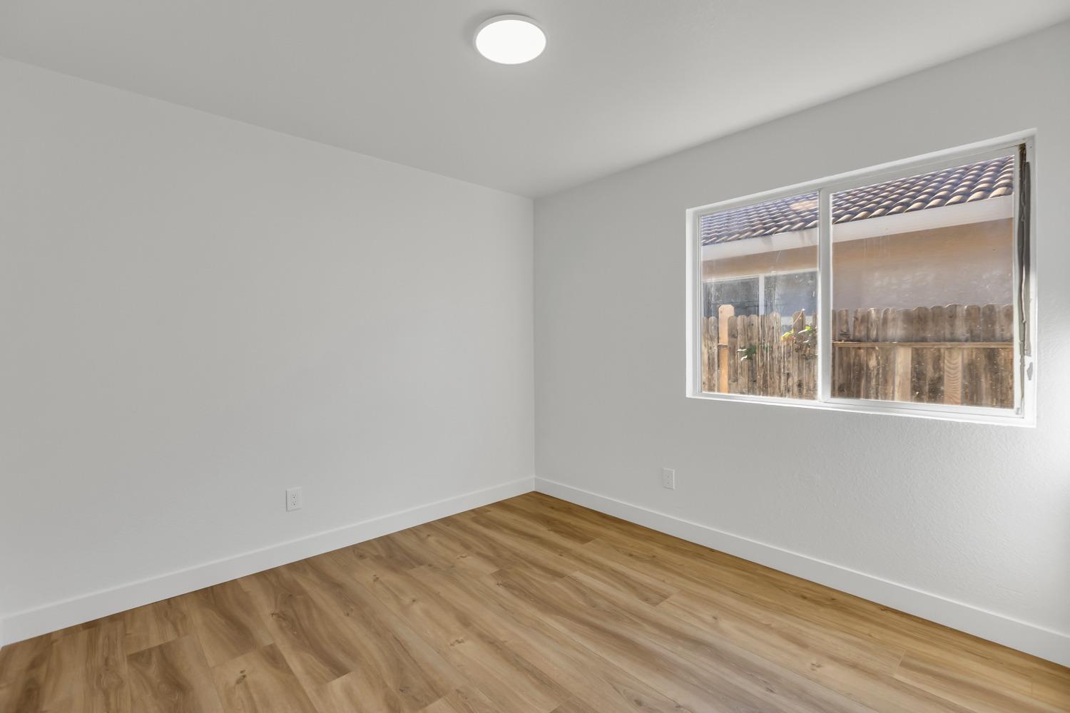 9128 BRISTOL PLAZA Way