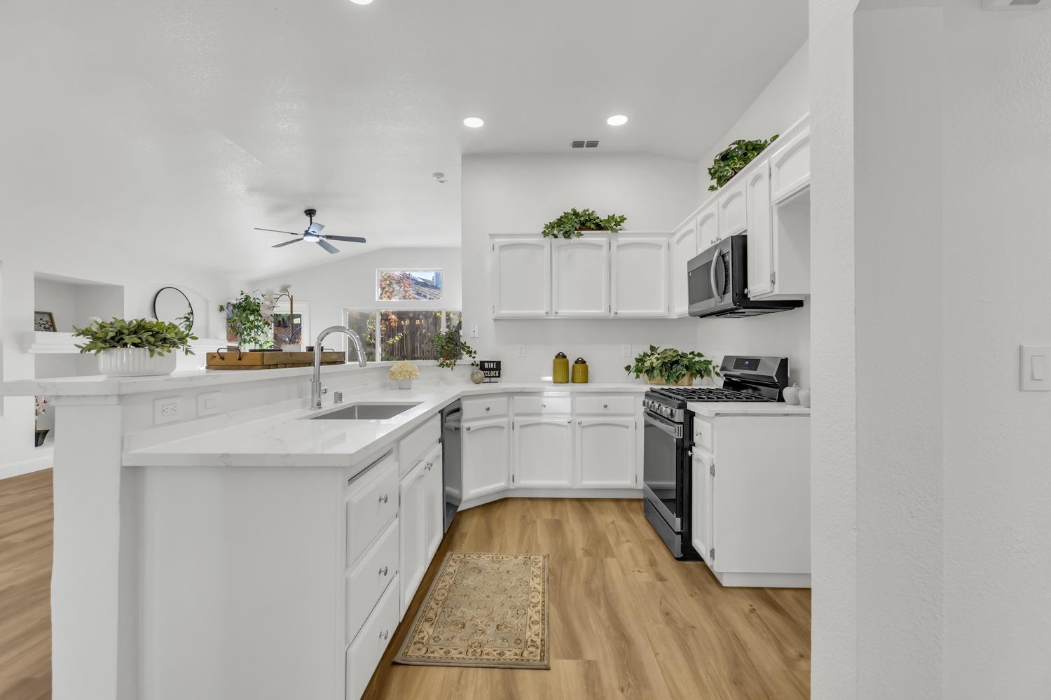 9128 BRISTOL PLAZA Way