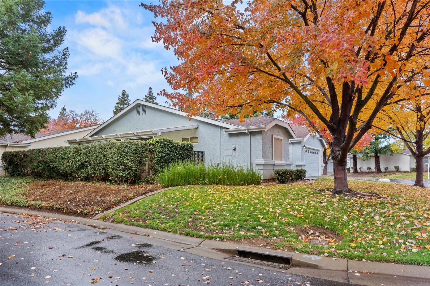 7598 Sunmore Lane