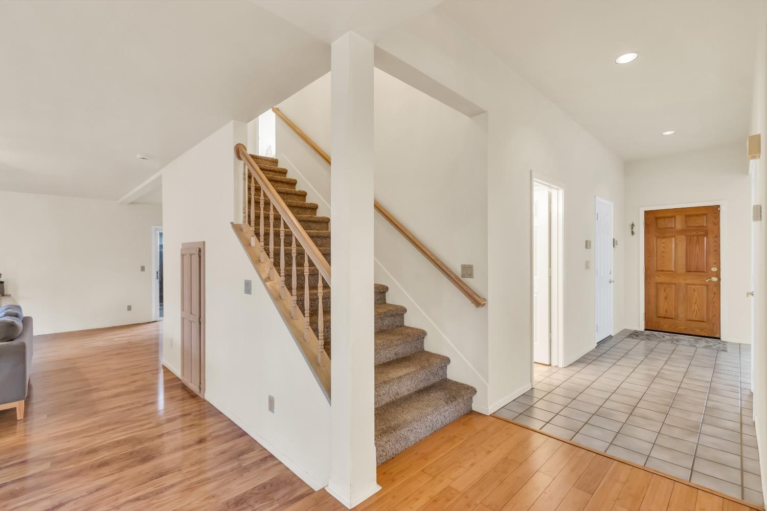 5525 LAGUNA PARK Drive