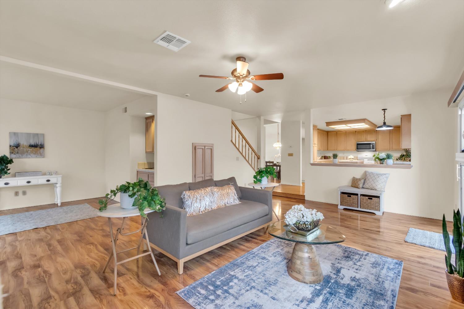 5525 LAGUNA PARK Drive