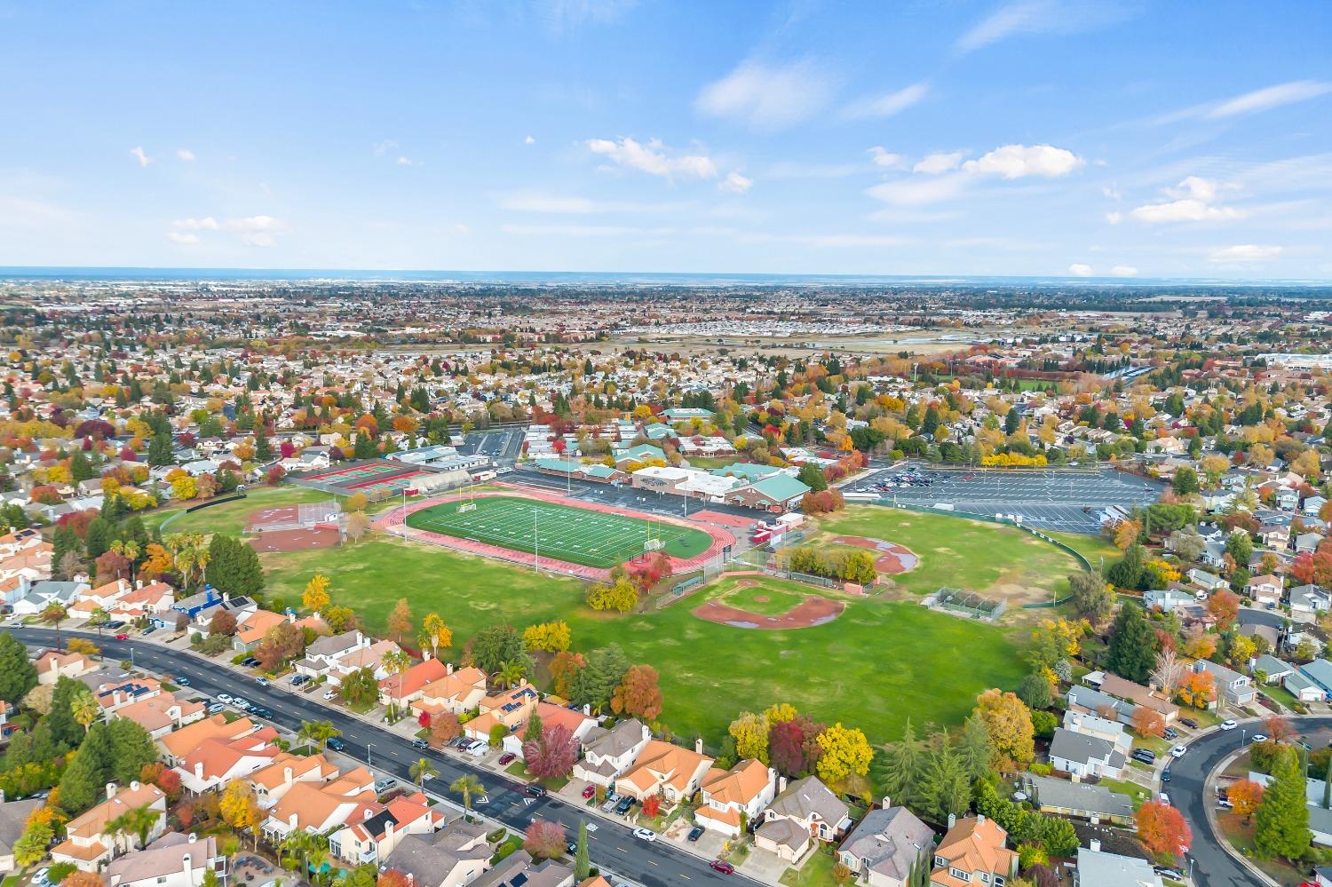 5525 LAGUNA PARK Drive