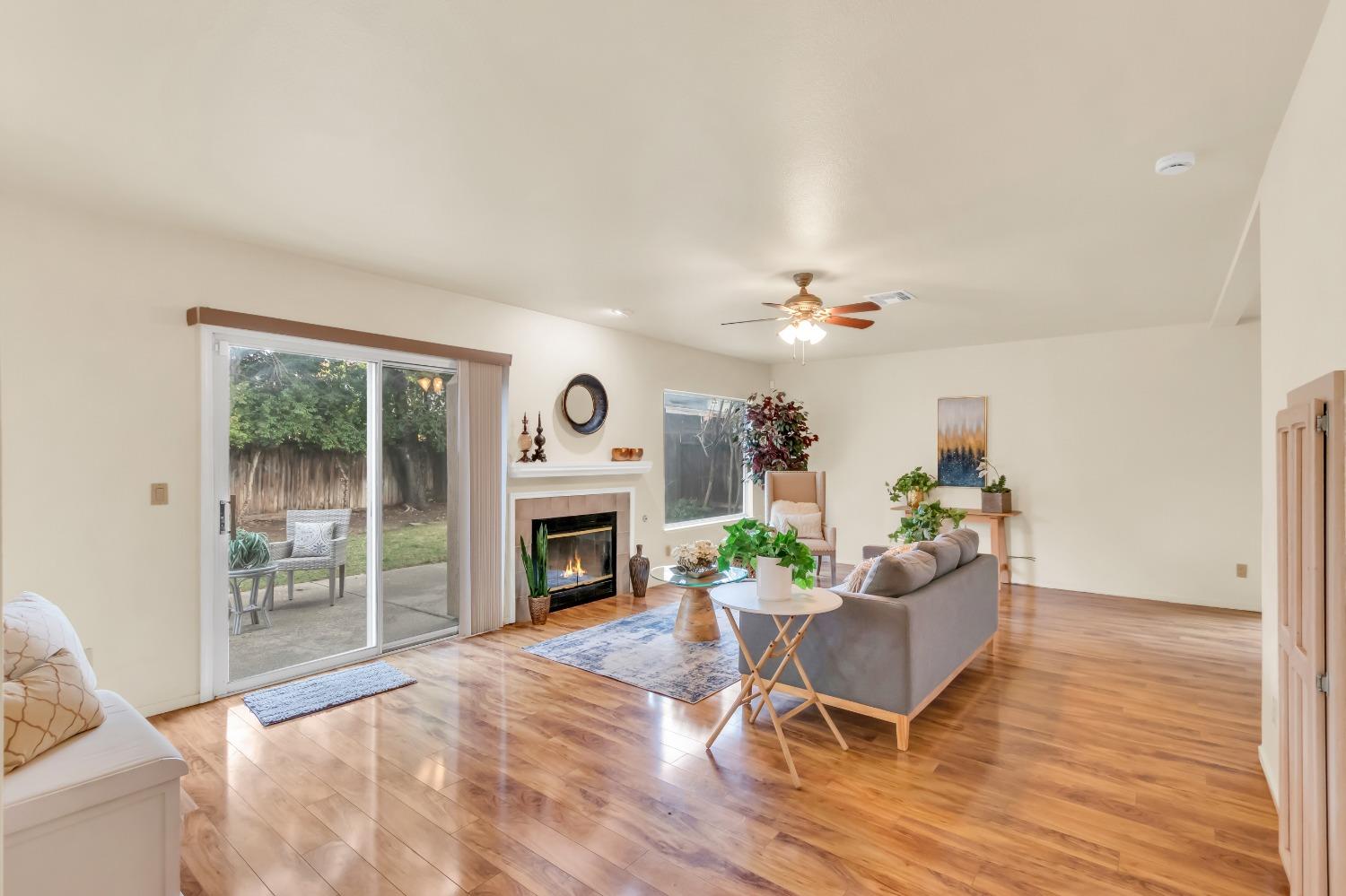 5525 LAGUNA PARK Drive